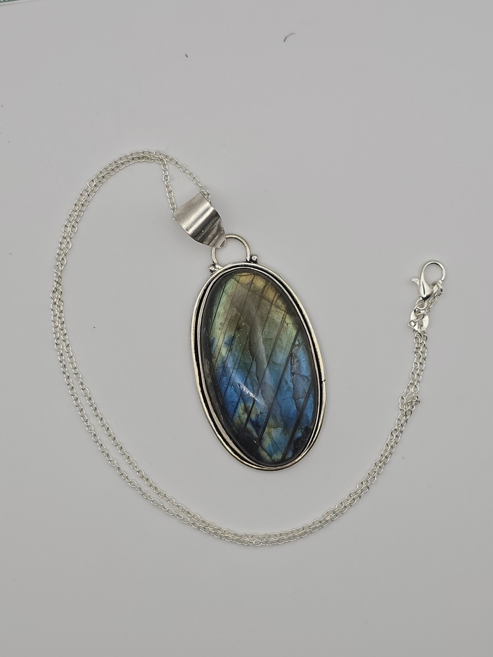 GIANT 925 Silver Labradorite Oval Pendant Necklace in Blue-Green - Women Jewelry